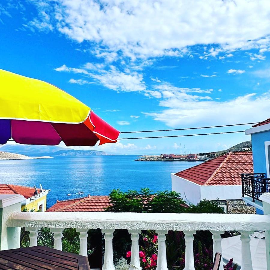 Roulas Apartments Chalki Town エクステリア 写真