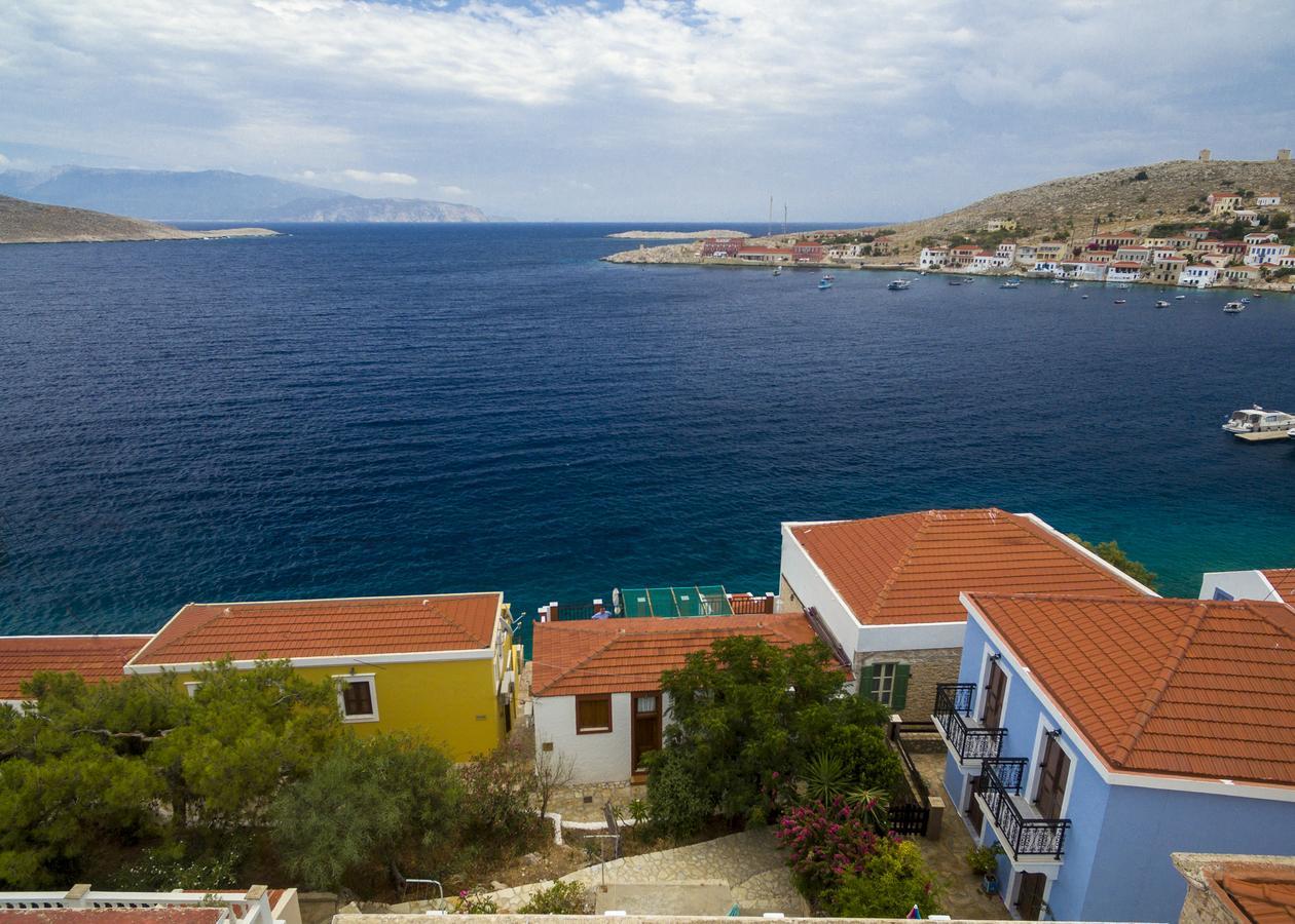 Roulas Apartments Chalki Town エクステリア 写真